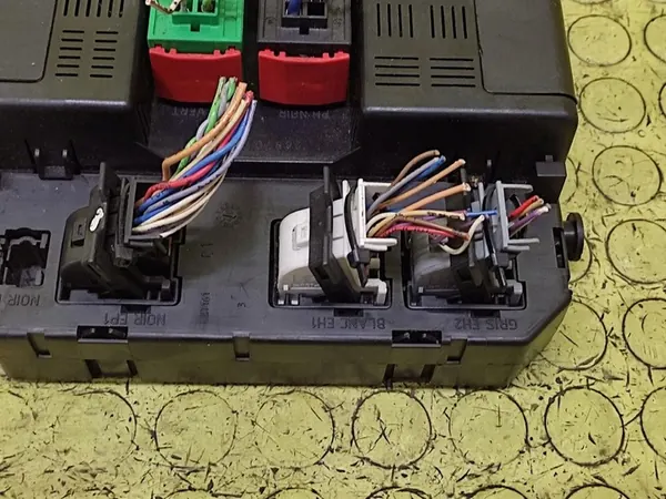 Módulo BSI PEUGEOT 307 image 2