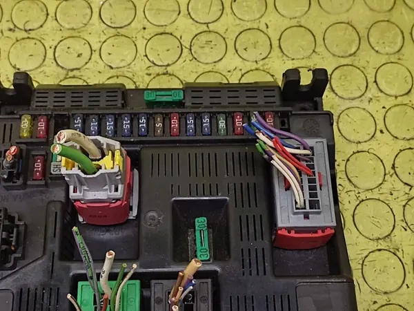 Módulo BSI PEUGEOT 307 image 4