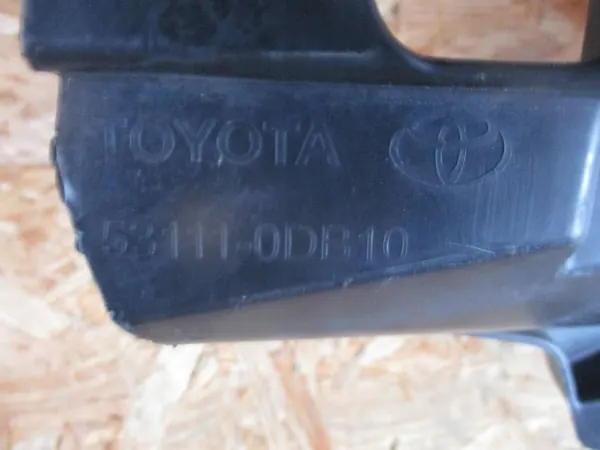 Toyota Yaris Front Bumper Reinforcement OE 53111-0DB10 image 7
