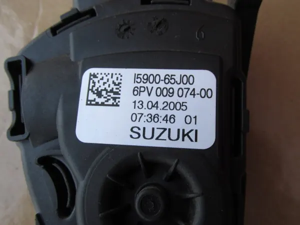 Potenciómetro gas Suzuki OEM 1590065J00 - Usado image 5