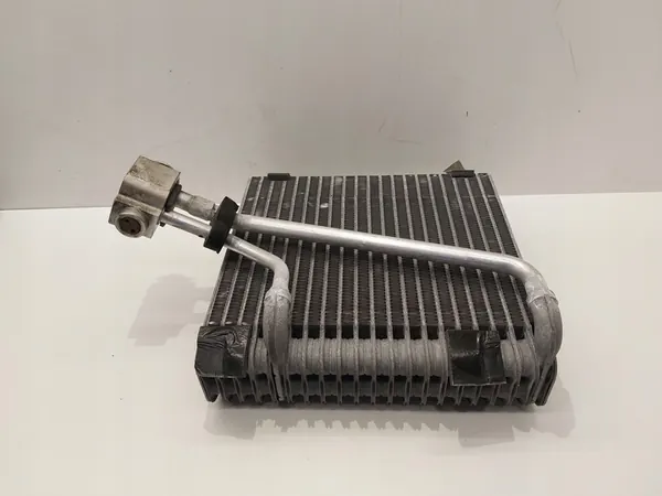 Volkswagen Transporter - Caravelle T5 2012 Condensador A/C 7H1820101A image 5