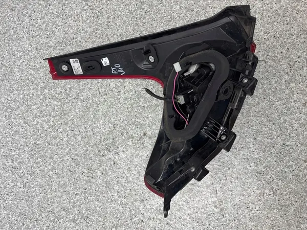 Luz Trasera Derecha V40 II 2012-2018 OEM 31395845 image 9