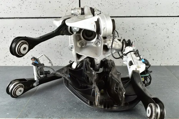 BMW X5 G05 X6 G06 X7 G07 Mozzo Posteriore Destro OEM 530510550 image 6