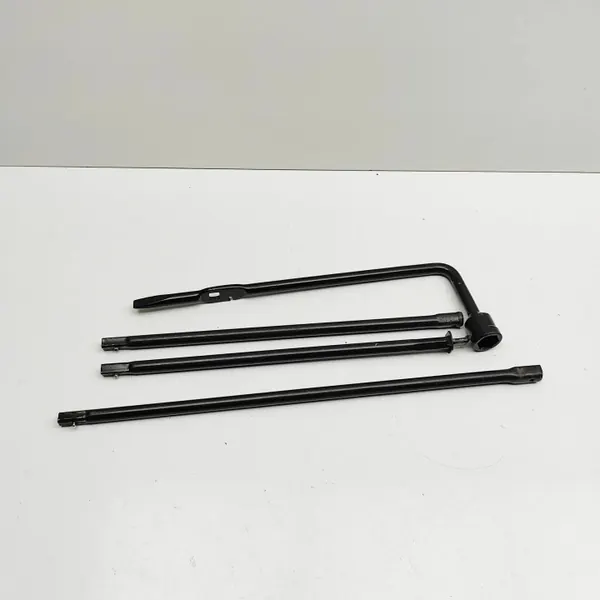 CADILLAC ESCALADE Kit d'outils 2019 OEM 22969370 image 3