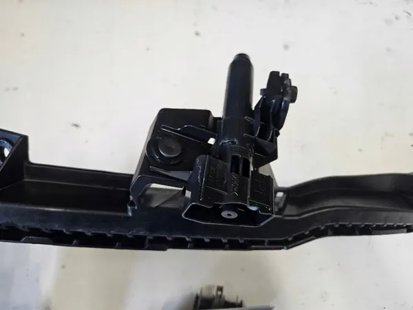 Lavador de farol direito SUBARU OUTBACK V 5 BS 14-19 image 3