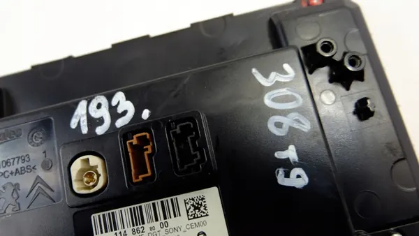 Écran Moniteur PEUGEOT 308 T9 OEM 9811486280 image 9