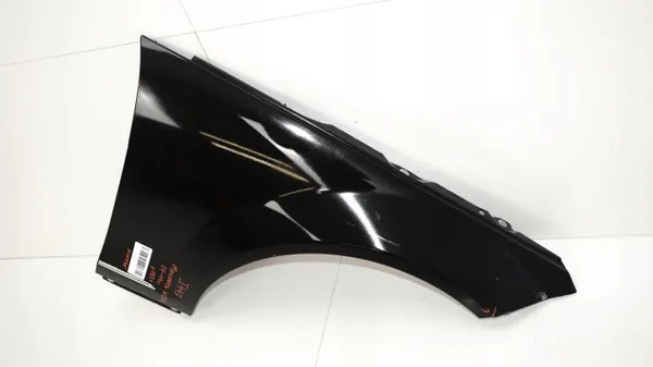 Para-lama dianteiro direito OEM 360168183 Mercedes W204 2007-2011 image 3