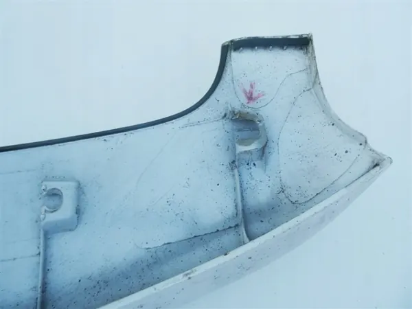 OEM 76085-02071 Toyota Auris I takaspoileri 2006-2012 image 8