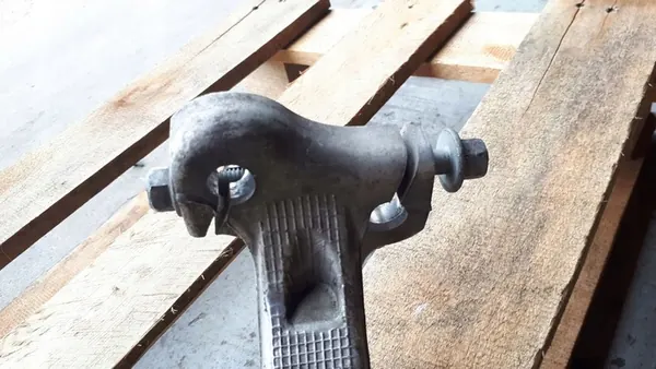 Q5 8R Mozzo Direzione Sinistro 8K0407257AA image 2