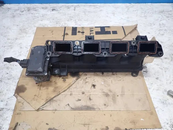 Colector de admisión Nissan Pulsar 1.2 DIG-T OEM 1072535S01 image 3