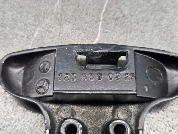 OEM 1236890225 Handskfacks låskil Mercedes W123 image 6