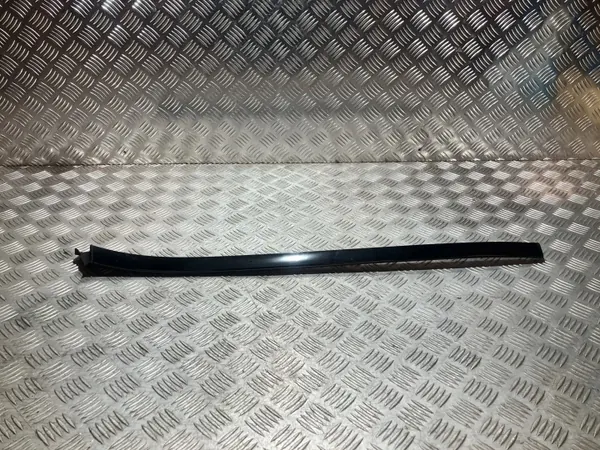OEM A2056900162 Vänster vindrutslist Mercedes C-klass image 2