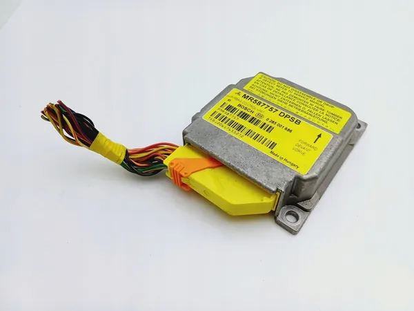Módulo de sensor de airbag Mitsubishi Colt VI MR587757 image 3