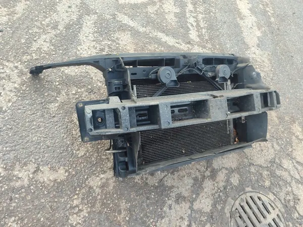 SKODA OCTAVIA III 1.6TDI Kühler Vorne 5Q0121251EB image 2