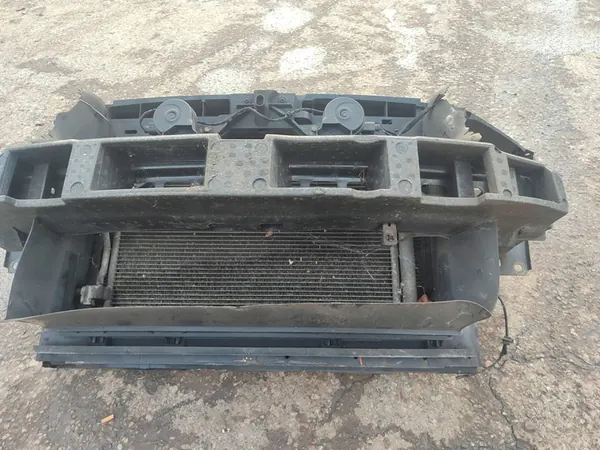 SKODA OCTAVIA III 1.6TDI Kühler Vorne 5Q0121251EB image 8