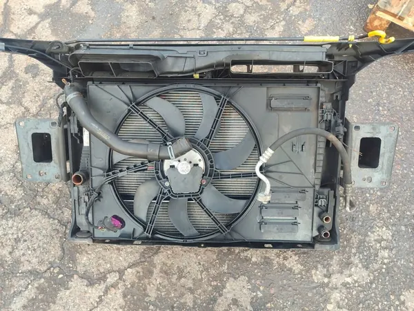 SKODA OCTAVIA III 1.6TDI Kühler Vorne 5Q0121251EB image 9