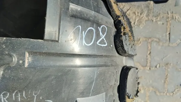 Oikea etupyöräkaari Nissan Qashqai J10 image 8