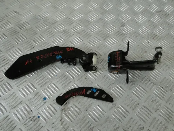 Skjutdörrsroller höger Mercedes V-Klass W447 image 2