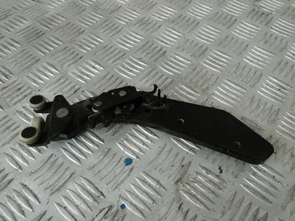 Skjutdörrsroller höger Mercedes V-Klass W447 image 6