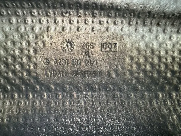 Escudo térmico escape Mercedes-Benz OEM A2308820971 image 5