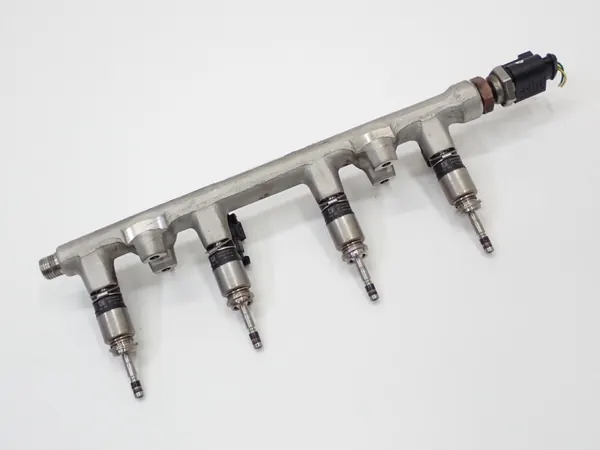 Rampe d'injection OEM 05E906036C pour VW Tiguan II image 3
