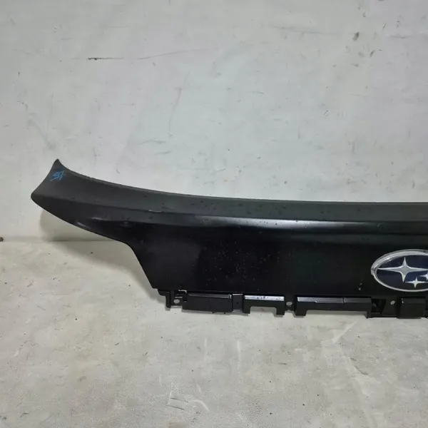 OEM C08010035 Garniture Hayon Subaru Legacy V 2009-2014 image 3