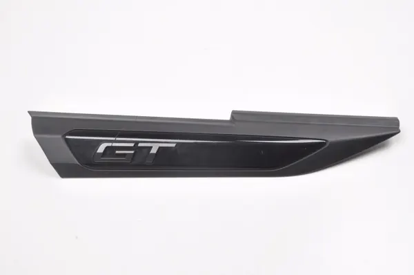 OEM 9825860880 Enjoliveur d'aile droit avant Peugeot 2008 II image 2