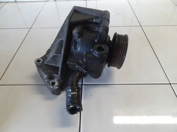 Ford Fusion 2002 1.4 B Bomba Dirección Asistida OEM OKL16614 image 4
