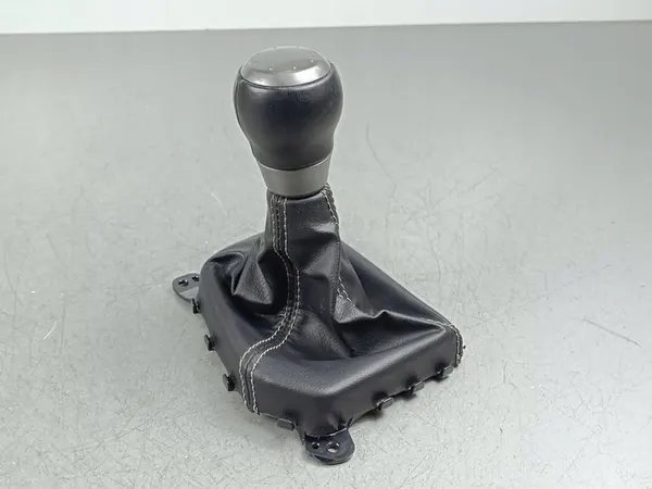 2024 Toyota GR 86 Gear Shift Knob FOB54796 image 1