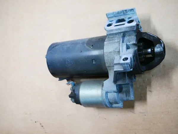Motor de arranque BMW N47 8506657 image 3