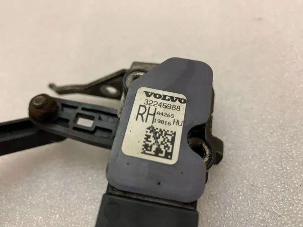 Sensor de Nível Faróis Volvo XC90 2019 OEM 32246988 image 4