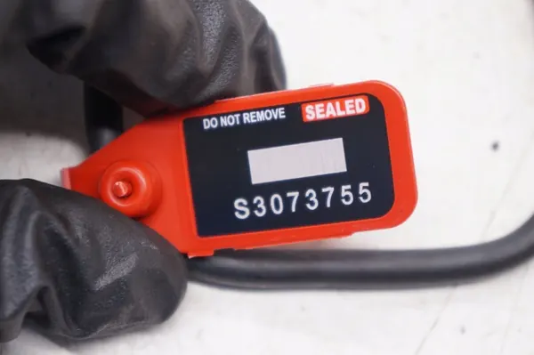 Durite de réservoir d'eau OEM 31319631 pour Volvo S80 II image 3