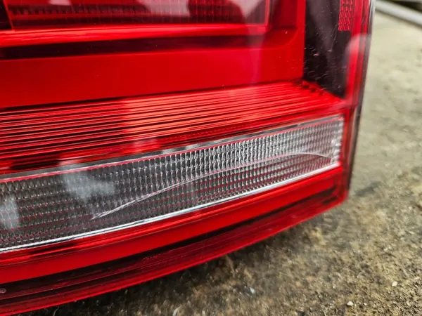 VW Touran III Luz Trasera Izquierda 5TA945095D image 5