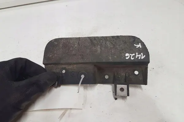 Parafango posteriore sinistro AUDI A6 4F0853833A image 2