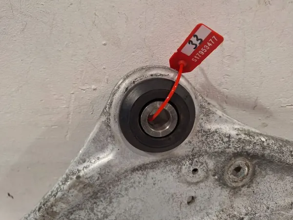 Fram Vänster Länkarm 545010011R Renault Megane III RS image 3