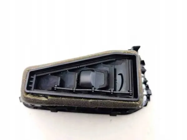 VW ID.5 Armaturenbrett-Lüftungen OEM 10A819703 image 5