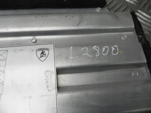 Couvercle Lamborghini Huracán OEM 4T0010503F - Occasion image 3