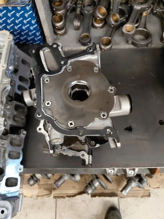 Gebruikte Fiat OE oliepomp 46359460 met pakking image 2