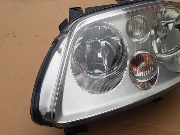 Vasen etuvalo VW Touran I - Caddy III - Täydellinen image 4