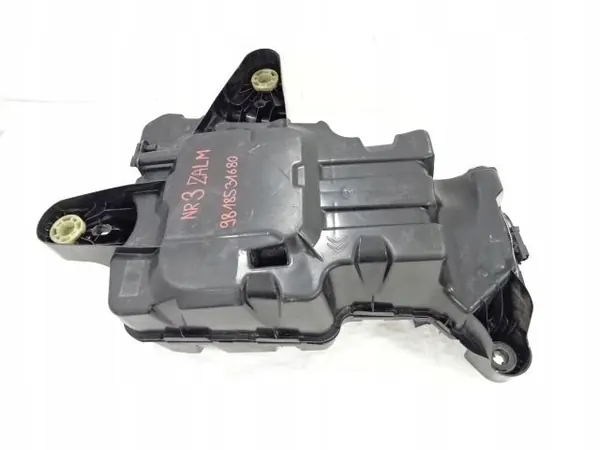 Tanque AdBlue OEM 9818531680 para Peugeot Partner III image 10