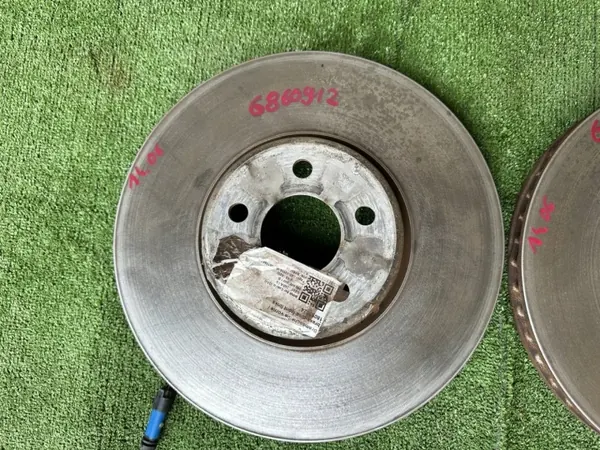Pinças de travão OEM 6860911/12 para BMW G30 G11 image 5