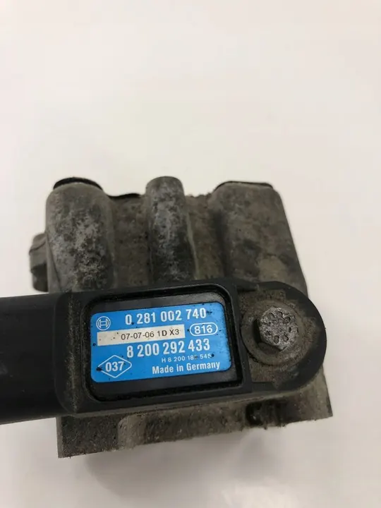 Nissan Qashqai 2009 Air Pressure Sensor OEM 8200292433 image 2