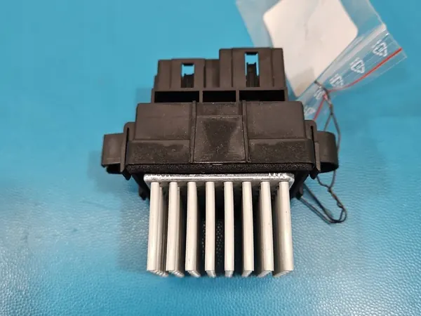Resistor Maserati Quattroporte II 13- OEM F011500130 image 2