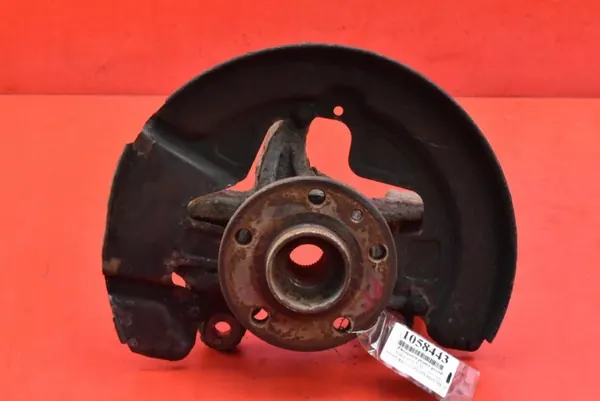 OEM mamAUTO-1058443- Etuoikea Pyöränapa Volvo S70 V70 image 2