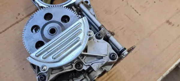 Pompe à huile OEM 0B5315105H pour Audi Q5 8R 3.0 TDI image 3
