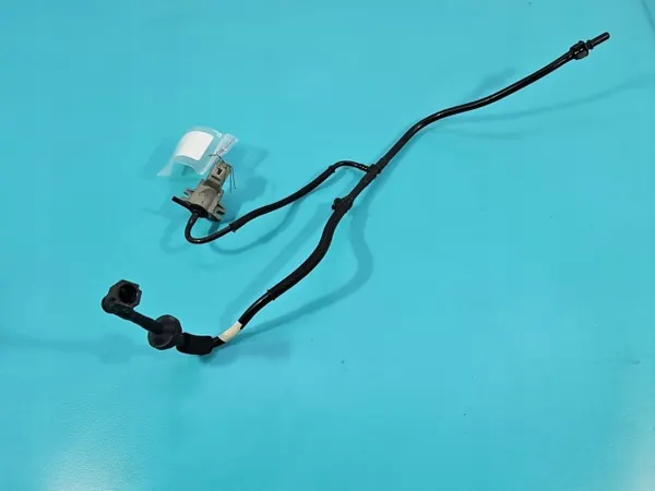 Válvula de vacío OEM 8W93-9L490-BA para Jaguar XF II image 2