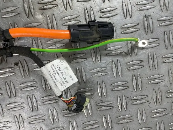 OEM A2055400627 Ladebuchse & Kabel für C-Klasse W205 image 3