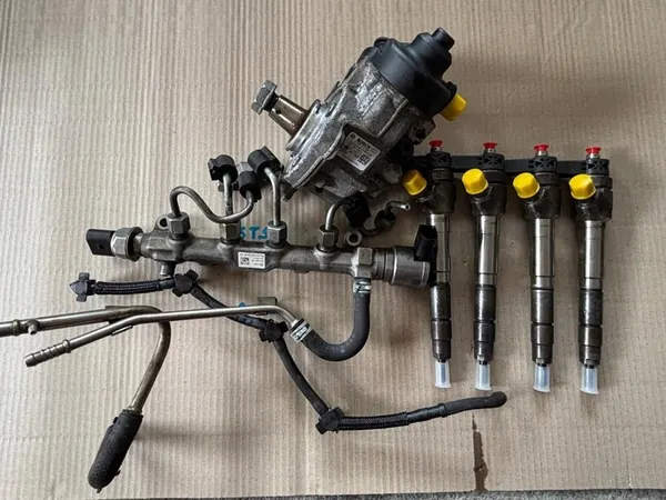 Ensemble système d'injection de carburant Audi VW Seat Skoda 2.0 TDI OEM image 3