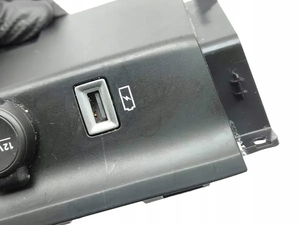 Prise USB Jeep Avenger OEM 735763556 - Occasion image 6
