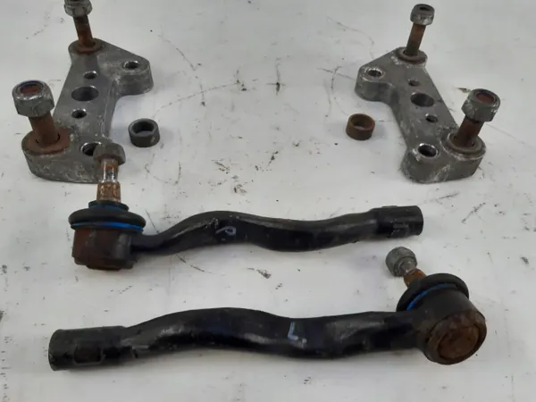 BMW E36 Ohjauspäät OEM 1084484887 image 5